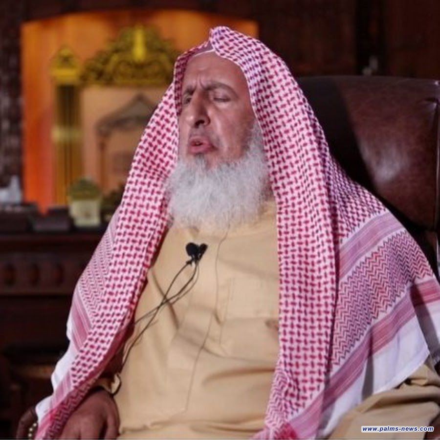 وفاة مفتي عام السعودية الشيخ عبد العزيز آل الشيخ.